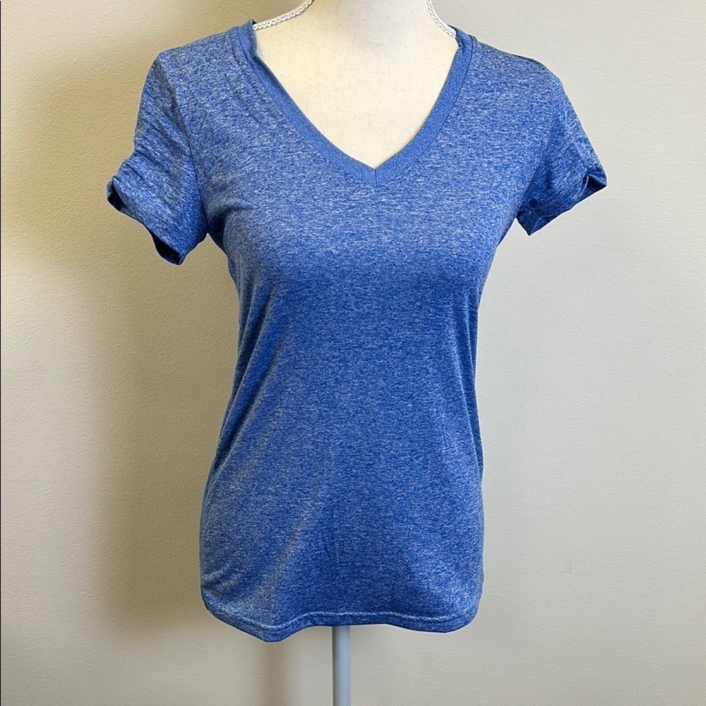 Reebok Women’s Extra Small Blue V-Neck Short Sleeve Shirt